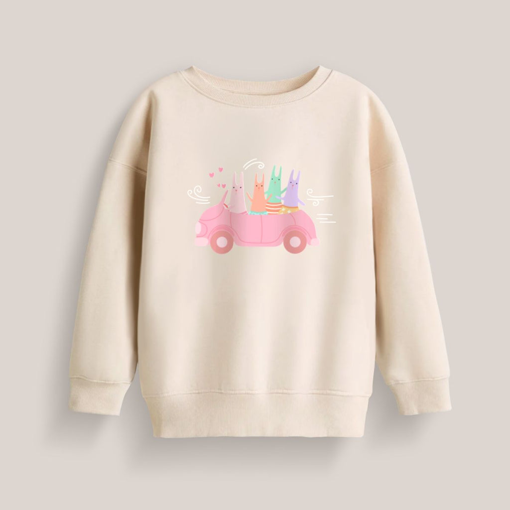 buzo_conejos_en_un_coche_rose_beige_1