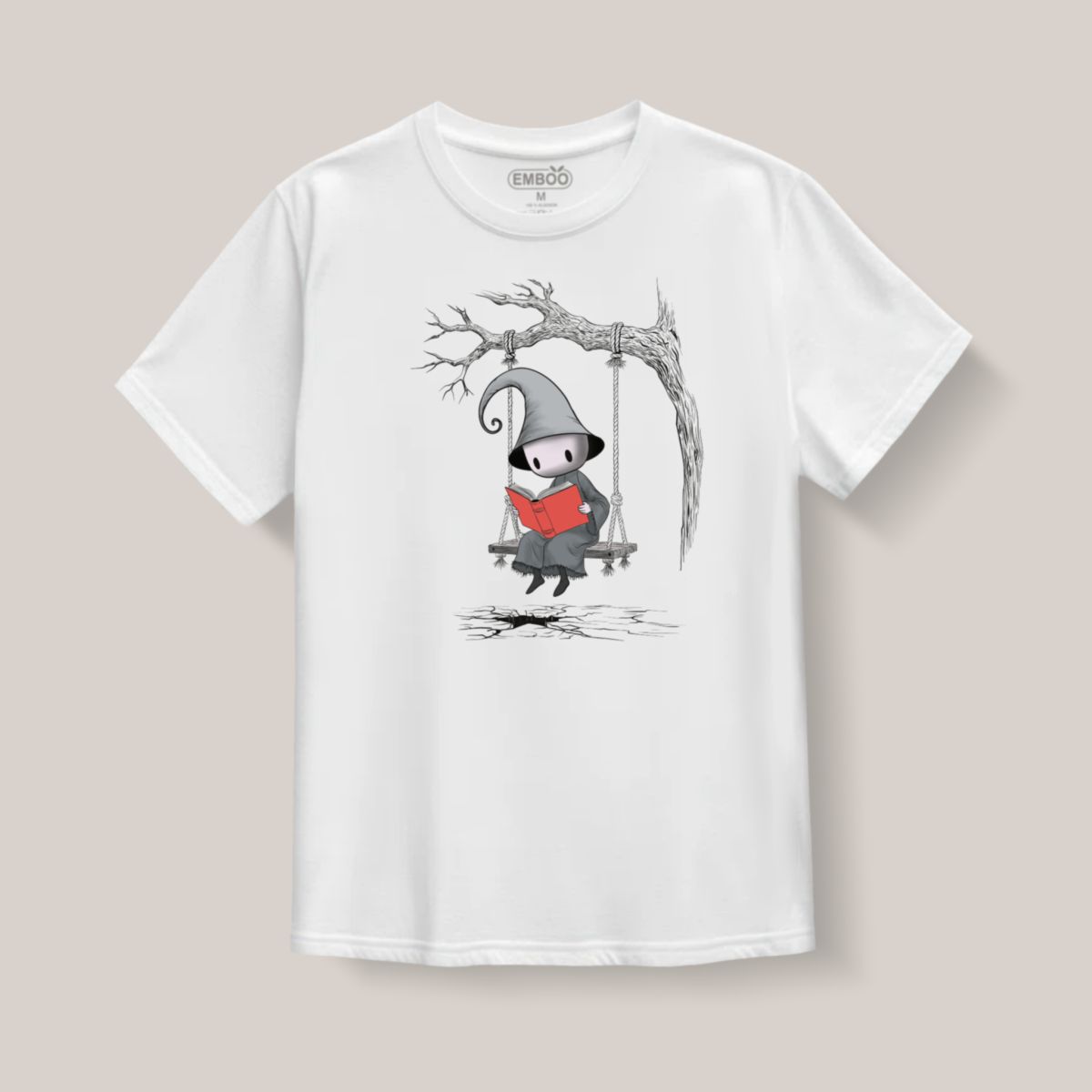 camiseta_la_bruja_louise_con_un_libro_blanco_1