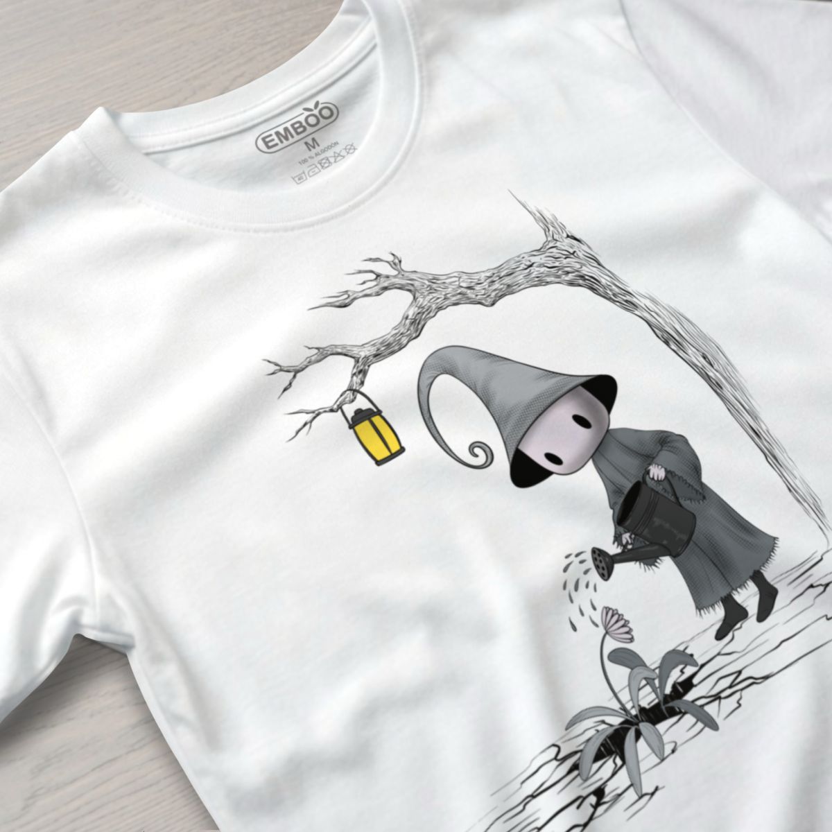 camiseta_la_bruja_louise_y_la_flor_blanco_2