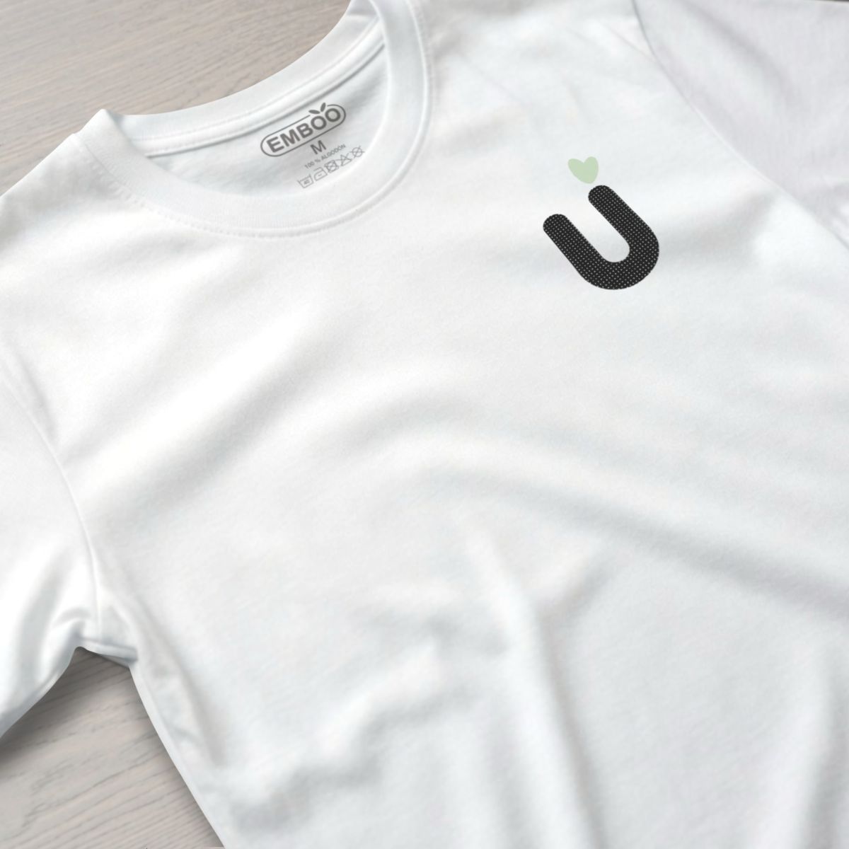 camiseta_logo_u_blanco_2