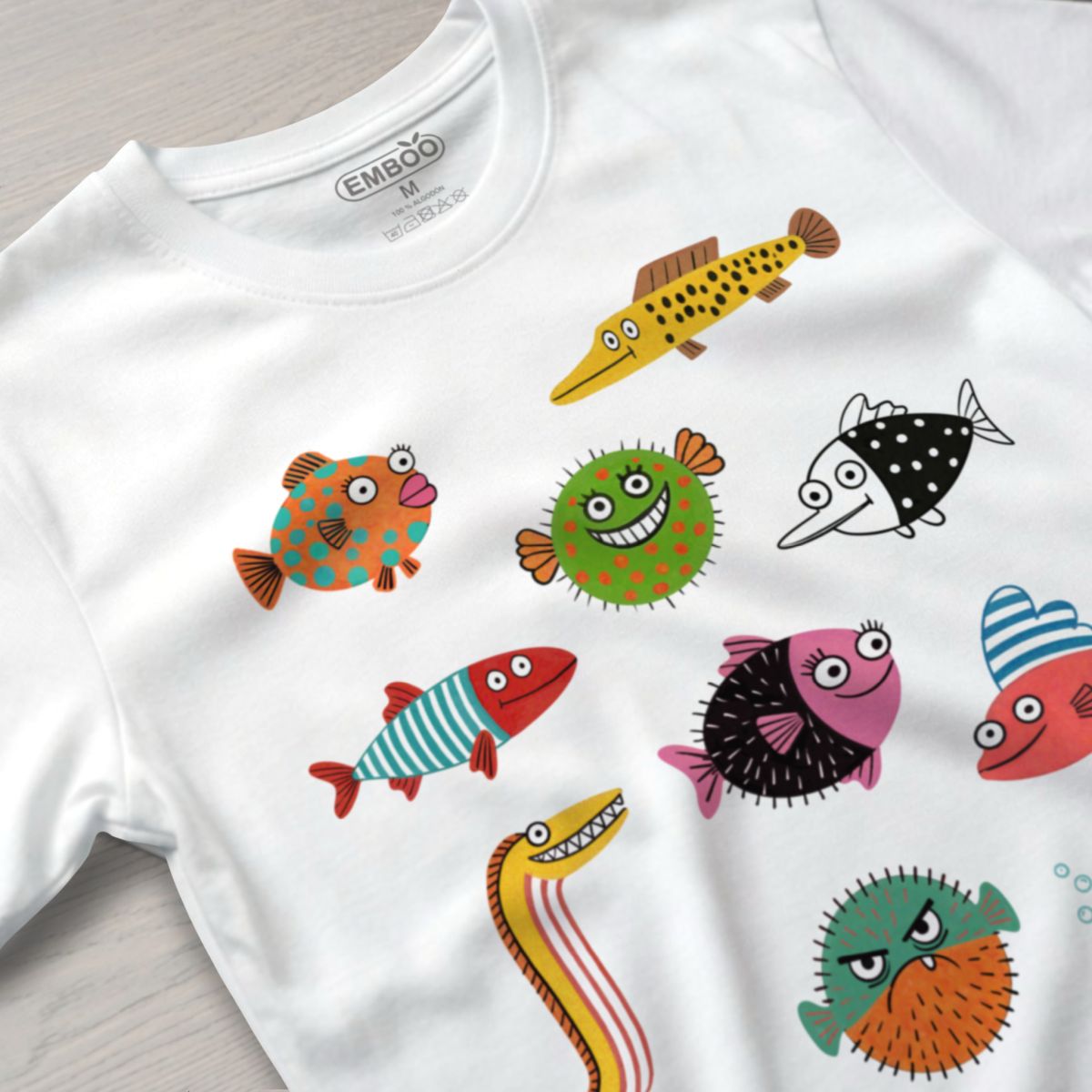 camiseta_peces_coloridos_blanco_2